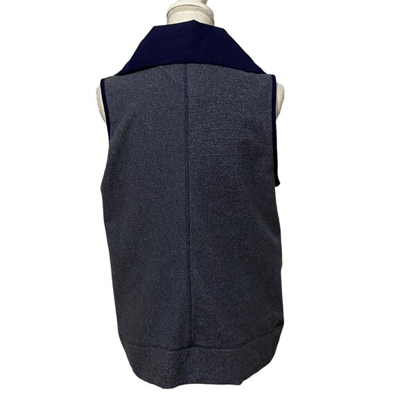 Under Armour Womens Cold Gear Vest L Blue Preppy Full Front Zip Outdoors Fall - Picture 3 of 6